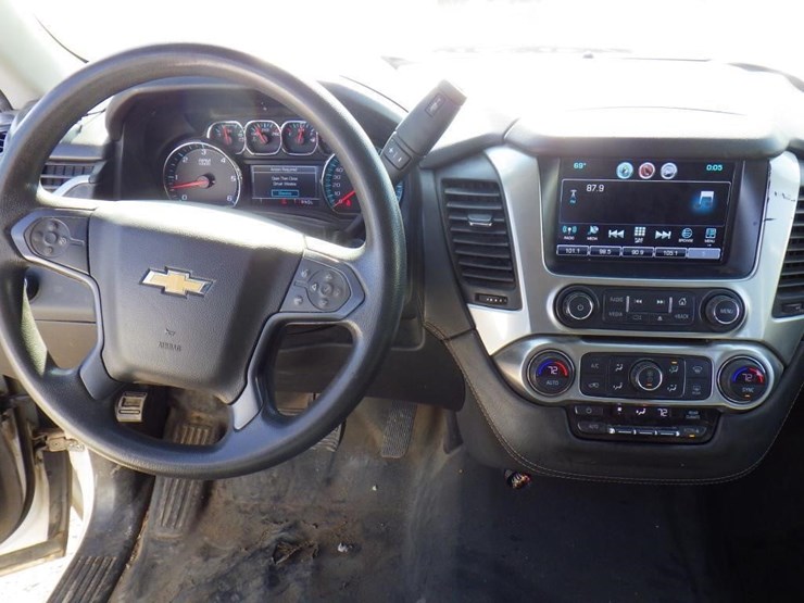 2020-chevrolet-tahoe-image-10