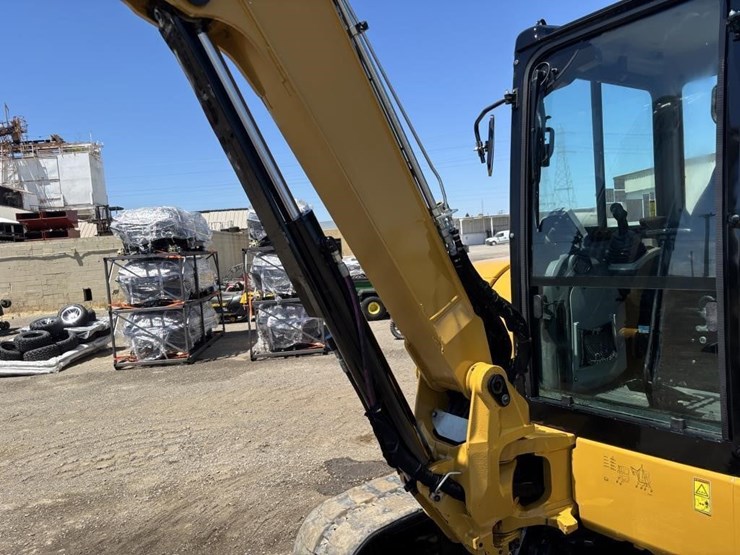 2019-caterpillar-305e2-hydraulic-excavator-image-18