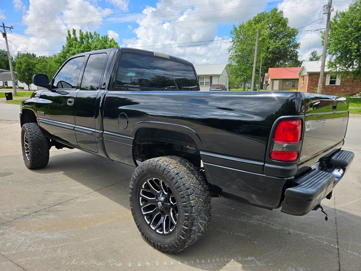 #18968-•-2002-dodge-ram-pickup-truck-image-16