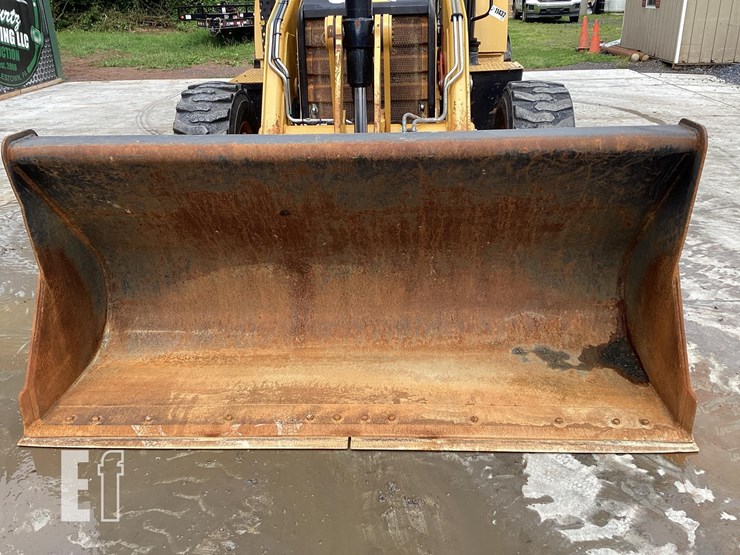 2019-caterpillar-440-image-9