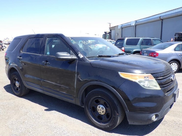 2015-ford-explorer-image-3