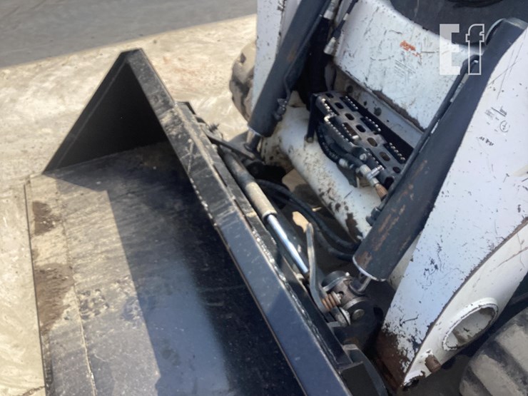 2020-bobcat-t870-image-12