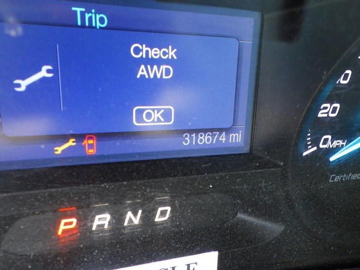 2015-ford-explorer-image-15