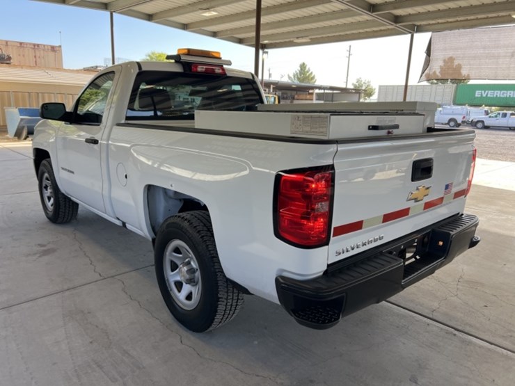 2017-chevrolet-silverado-1500-image-5