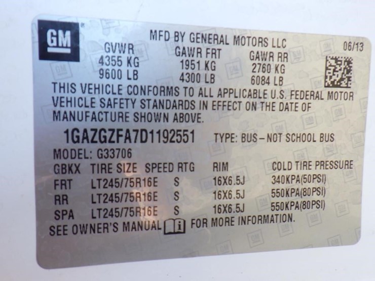 2013-chevrolet-express-3500-image-16