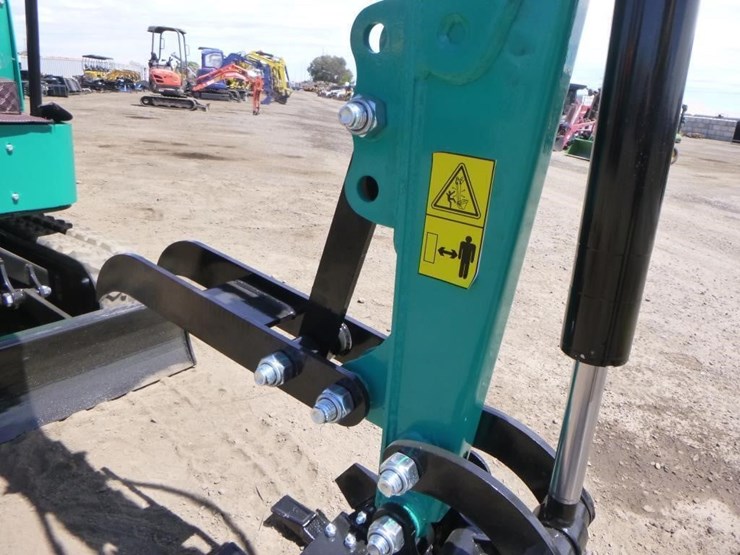 2025-cfg-h15r-hydraulic-excavator-image-12