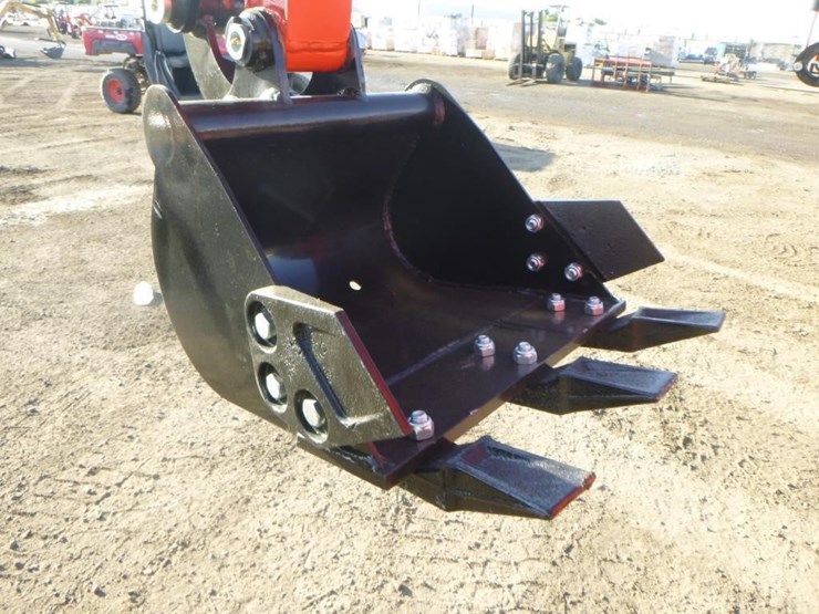 2025-tpm-16-hydraulic-excavator-image-9