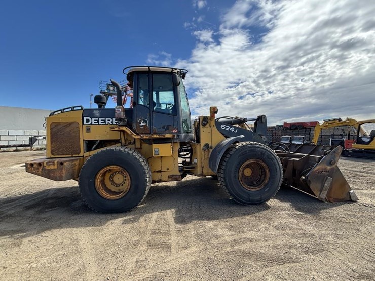 deere-624j-image-7