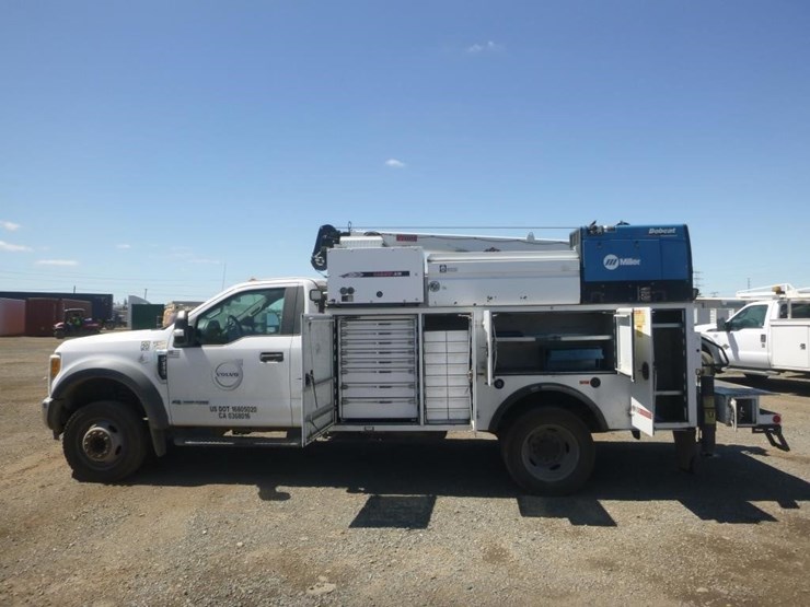 2017-ford-f550-image-5