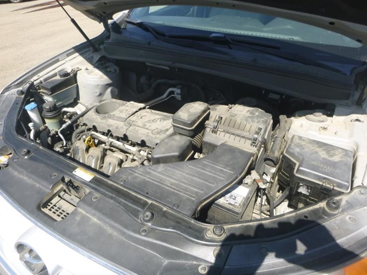 2010-hyundai-santa-fe-image-12