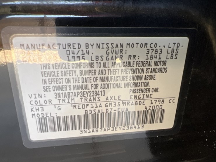 2014-nissan-sentra-sc-sdn-image-14