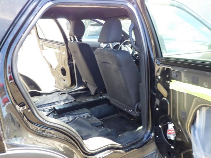 2018-ford-explorer-image-8
