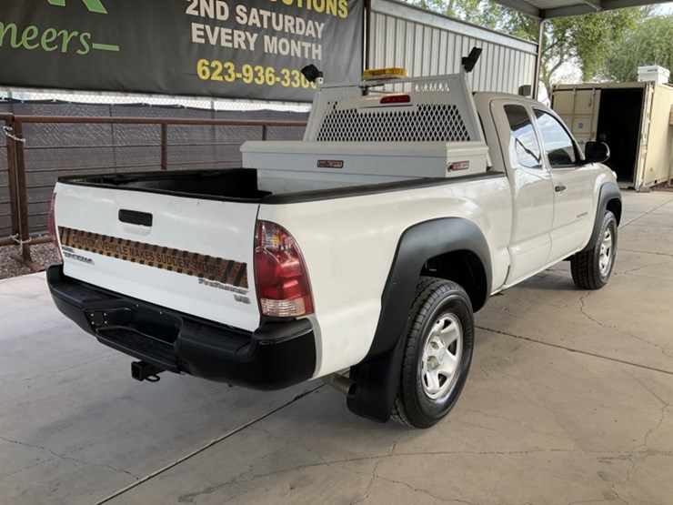 2014-toyota-tacoma-image-7
