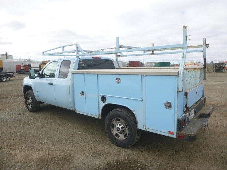 2013-gmc-2500-image-4