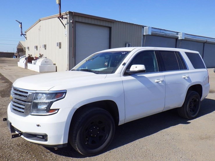 2020-chevrolet-tahoe-image-2
