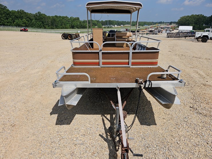 #18987-•-28ft-pontoon-boat-image-18
