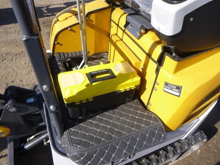 2025-sdlanch-sdle20-hydraulic-excavator-image-21