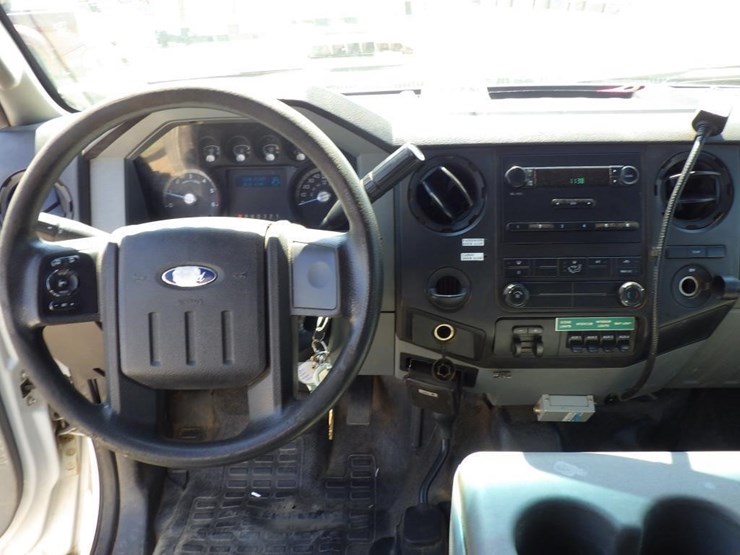 2012-ford-f550-image-10