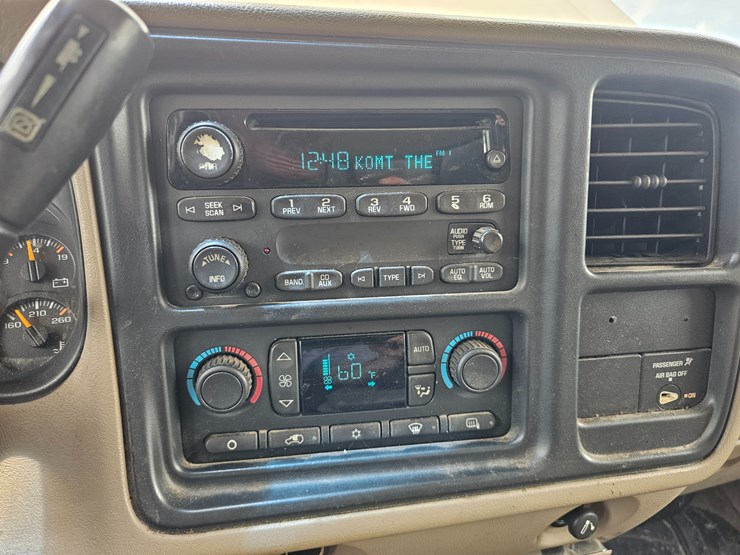 2005-chevrolet-silverado-3500-image-31