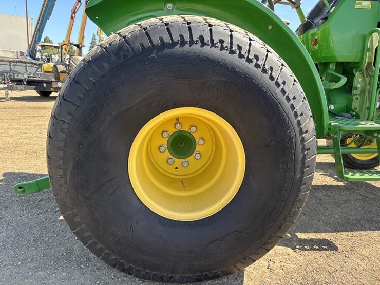 2016-john-deere-5055e-image-16