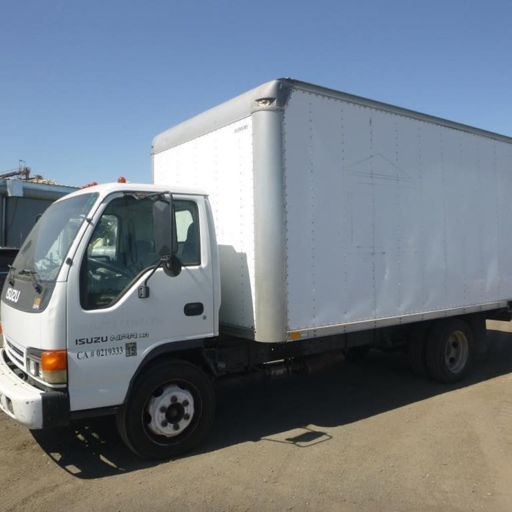 2005 ISUZU NPR