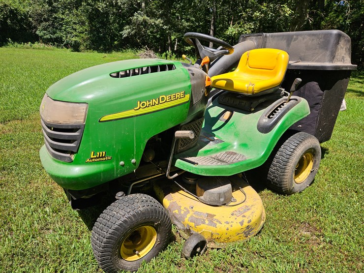 john-deere-l111-image-2