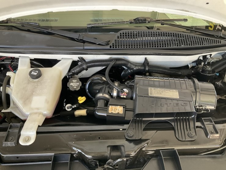2013-chevrolet-express-2500-image-12