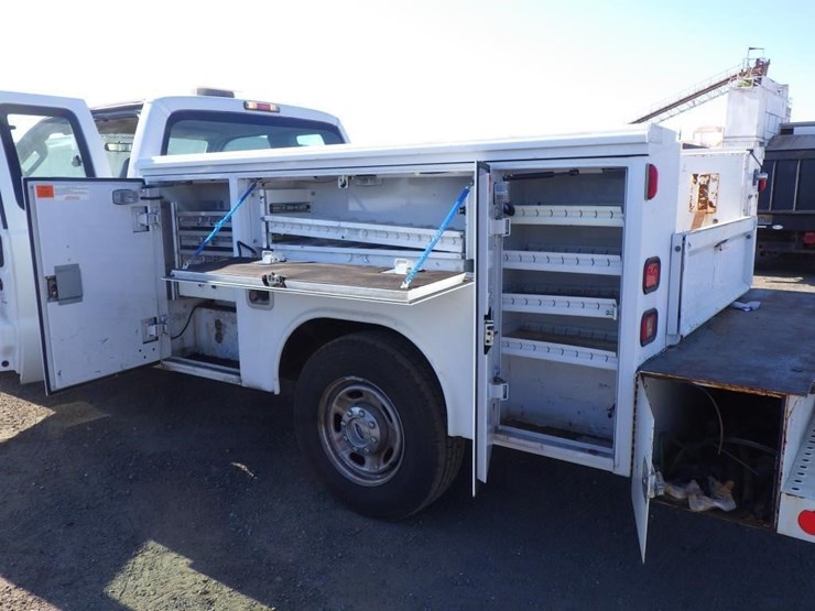 2010-ford-f350-image-8
