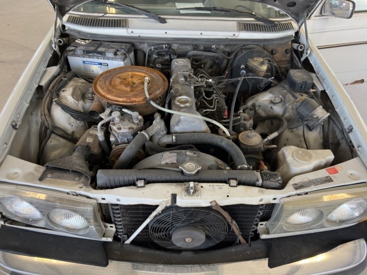 1978-mercedes-300d-sdn-image-15