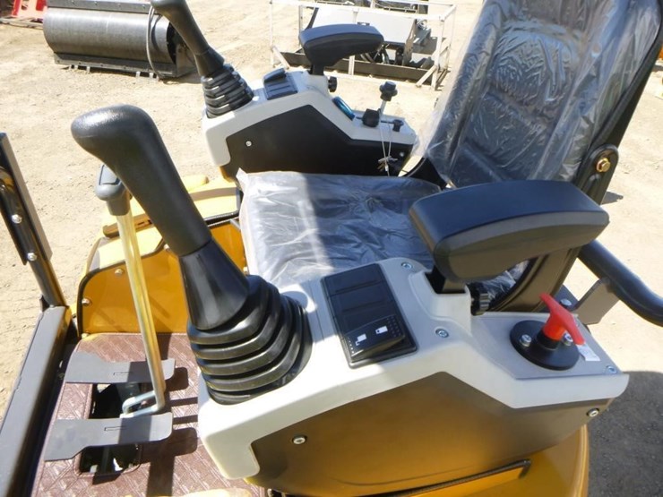 2025-cfg-qk18r-hydraulic-excavator-image-22