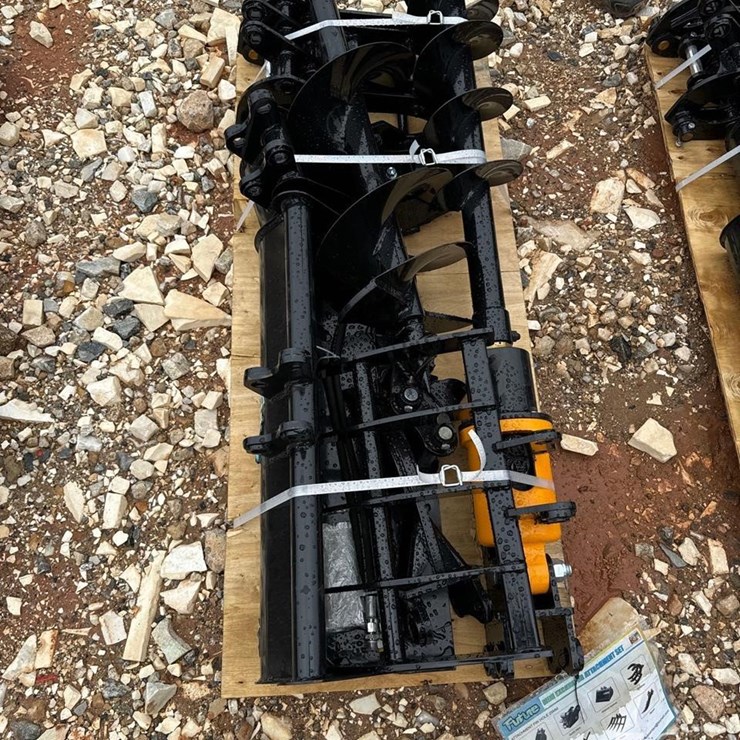 FUTURE MINI EXCAVATOR ATTACHMENT SET
