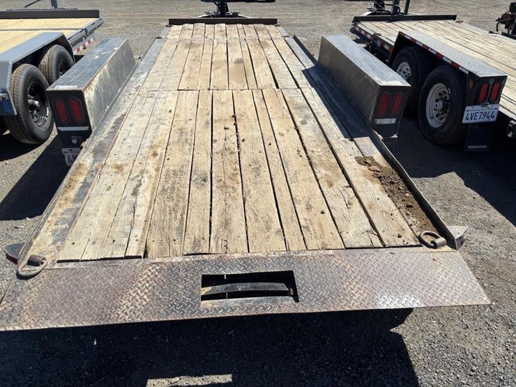 2013-towmaster-t-14dt-image-17
