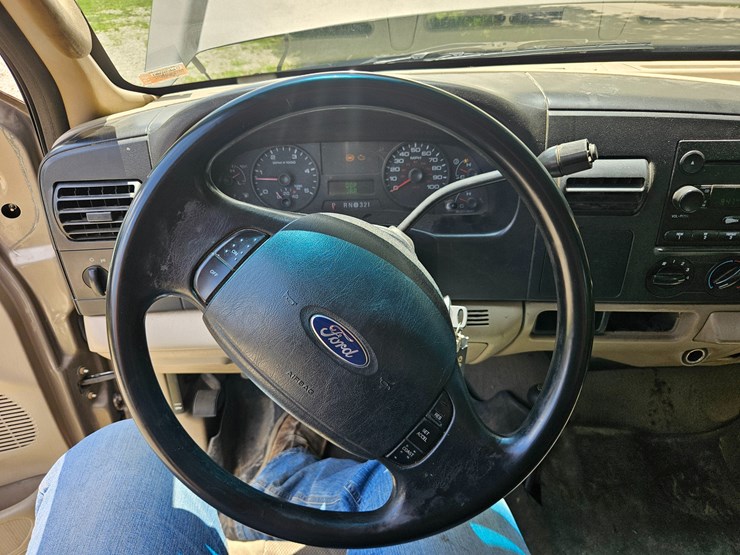 2006-ford-f350-image-40