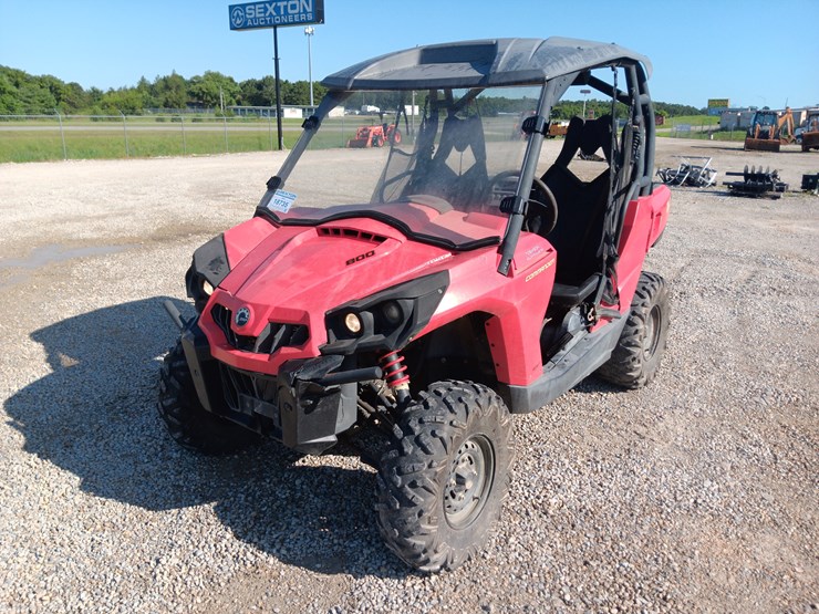 2017-can-am-commander-800-image-1