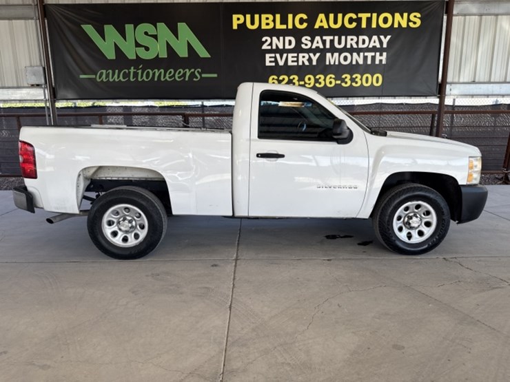 2011-chevrolet-silverado-1500-image-1