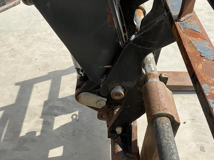 2015-jlg-g10-55a-image-10