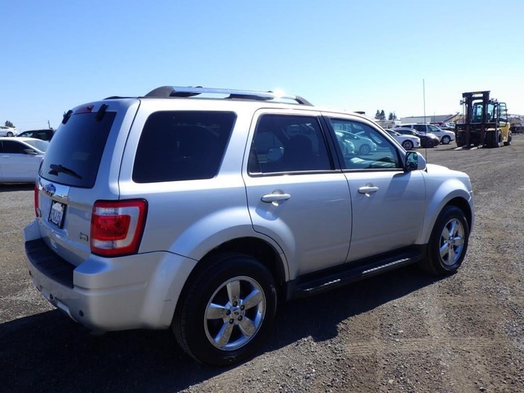 2012-ford-escape-image-3