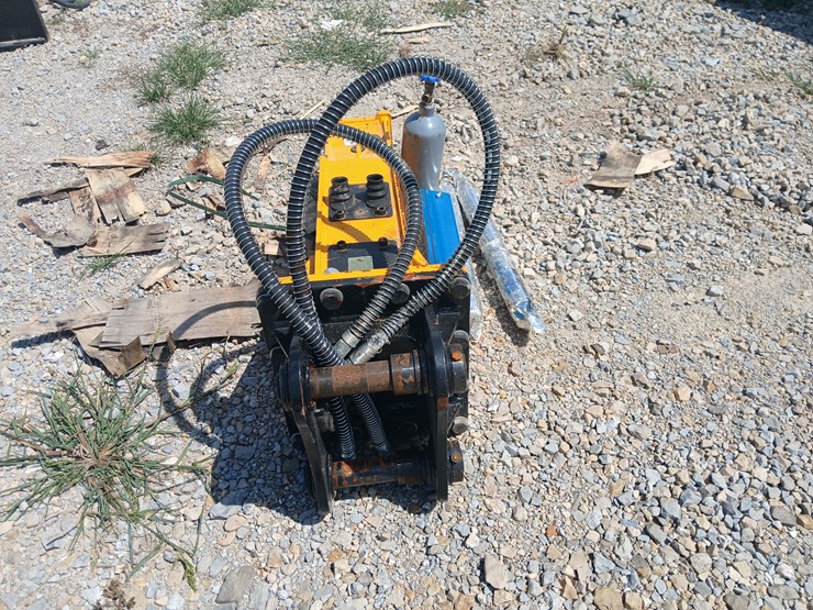 #20199-•-toft-hydraulic-breaker-excavator-attachment-(305)-image-3