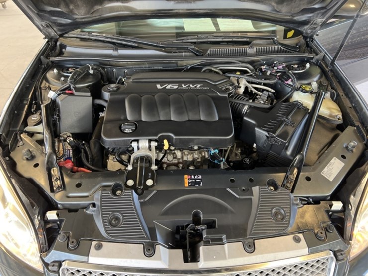 2015-chevrolet-impala-sdn-image-10