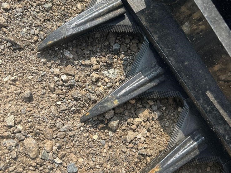future-mini-excavator-sickle-mower-attachment-image-3