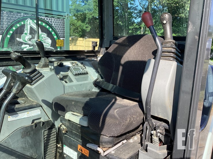 2022-bobcat-e60-image-15