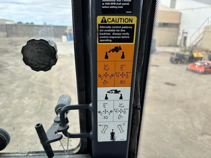 2019-deere-310l-ep-image-41