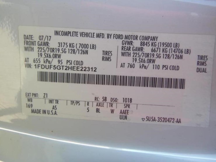 2017-ford-f550-image-36