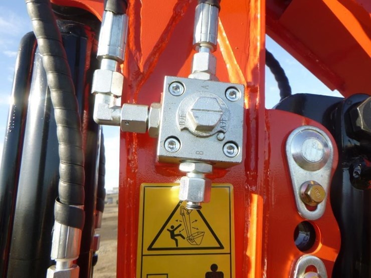 2025-tpm-16-hydraulic-excavator-image-15