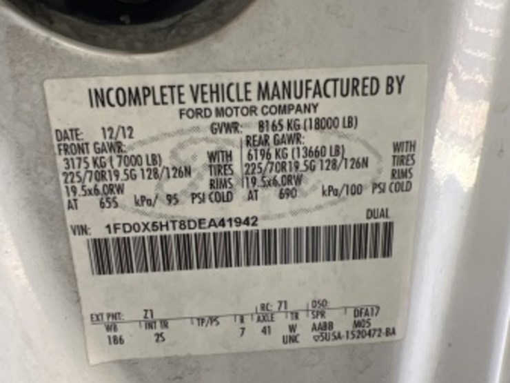 2013-ford-f550-image-19