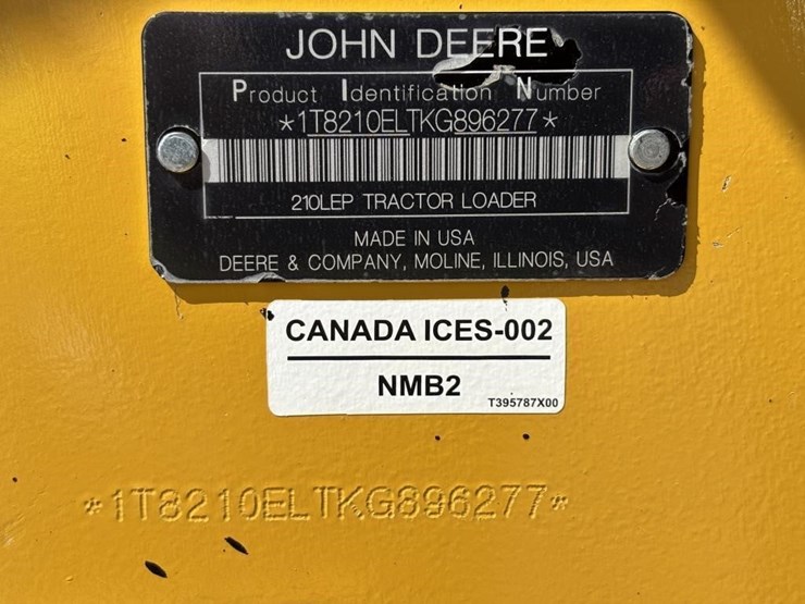 2019-deere-210l-image-56