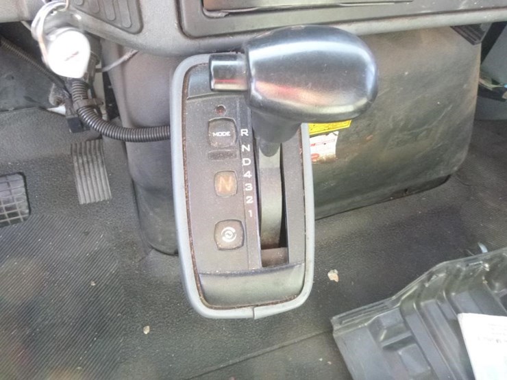 2004-international-durastar-4300-image-15