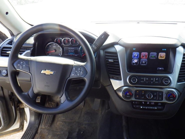2020-chevrolet-tahoe-image-10