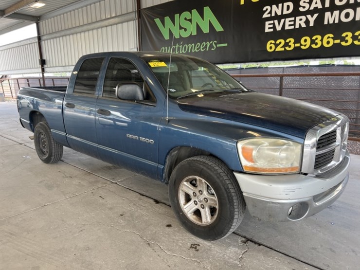 2006-dodge-ram-1500-image-2