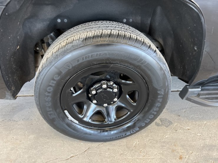 2018-chevrolet-tahoe-image-8